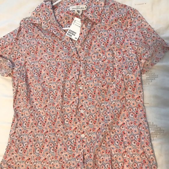 Brand new H&M brand button up blouse - Picture 2 of 2